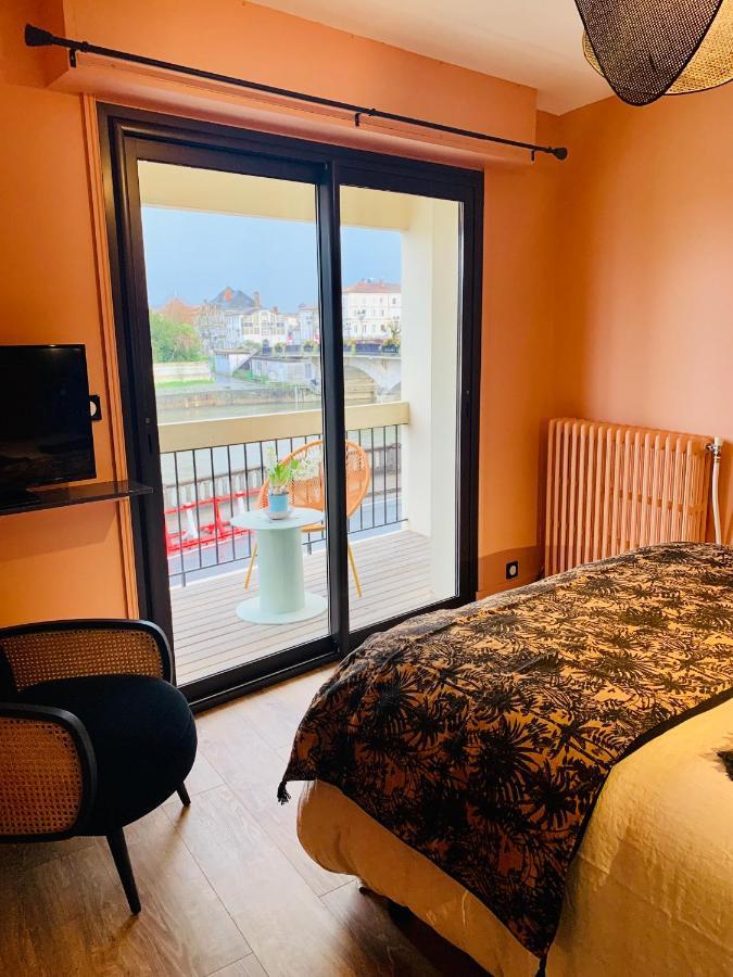 "Au Fil De La Charente" - Coeur De Saintes - Wifi Clim - Classe 4 Etoiles - 4 Pers Zewnętrze zdjęcie